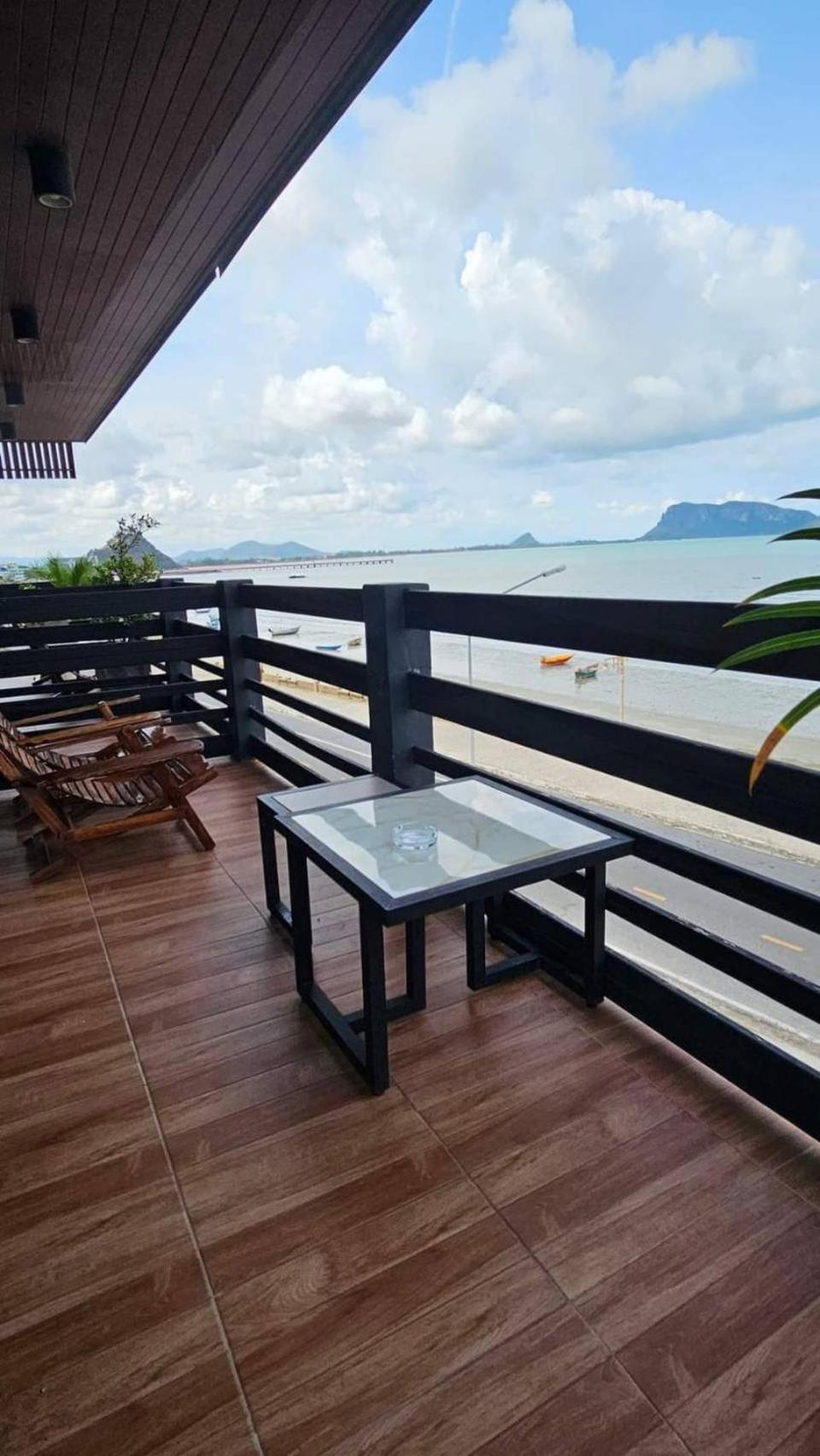 Zea Zide Hotel Prachuap Khiri Khan Exterior photo