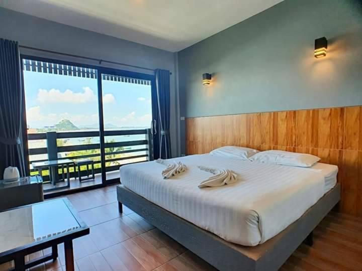 Zea Zide Hotel Prachuap Khiri Khan Exterior photo